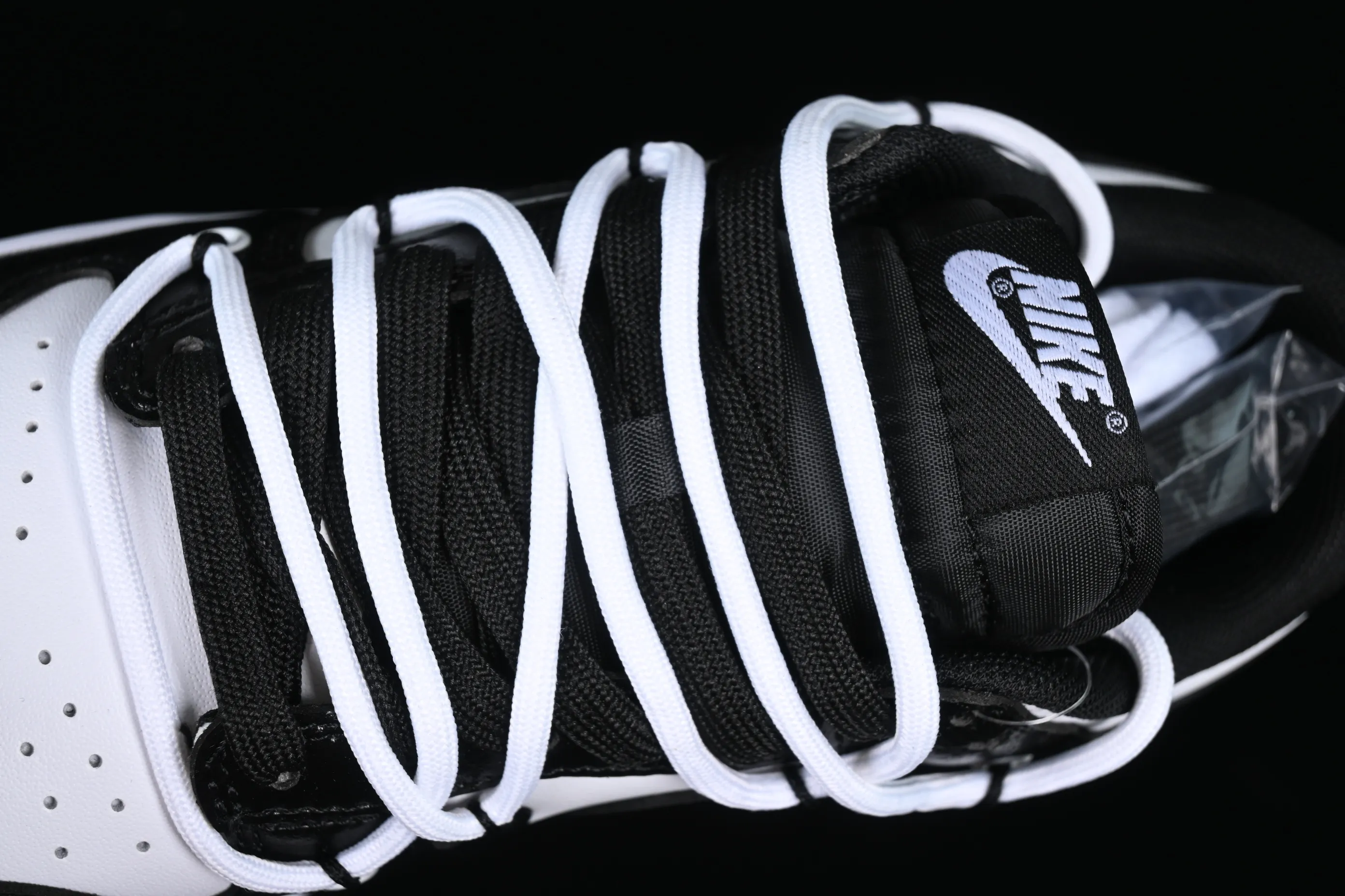 All Categories Nk SB Dunk Series Nk SB Dunk Low Low-top sneakers Nk Dunk Low Black and White Panda Customized version of deconstructed strap casual sneakers DD1391-100